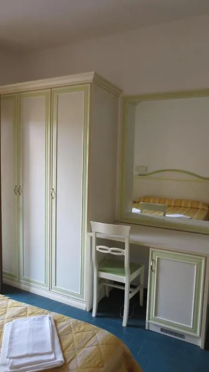 Hotel Due Torri Porto Azzurro 3*,  Italy